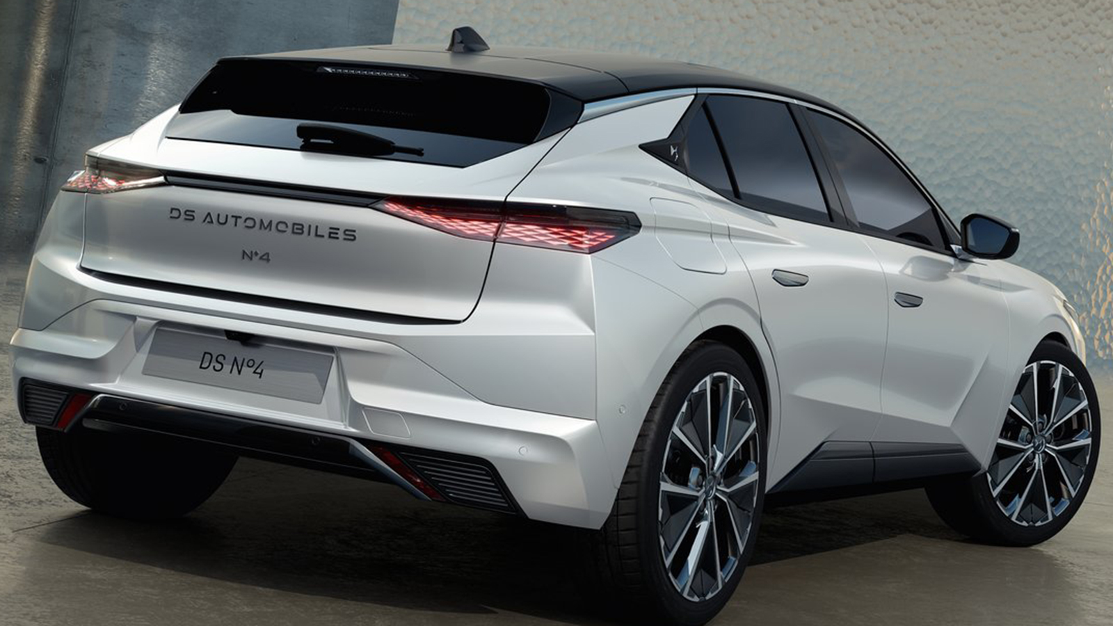 Νέο DS Νο4: Το DS4 άλλαξε όνομα και εμφάνιση